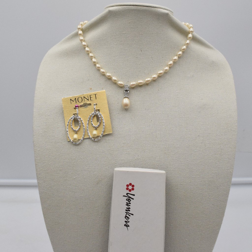 Nwt Vintage Monet 75th Anniversary Faux Pearl Necklace Earring Set 89$